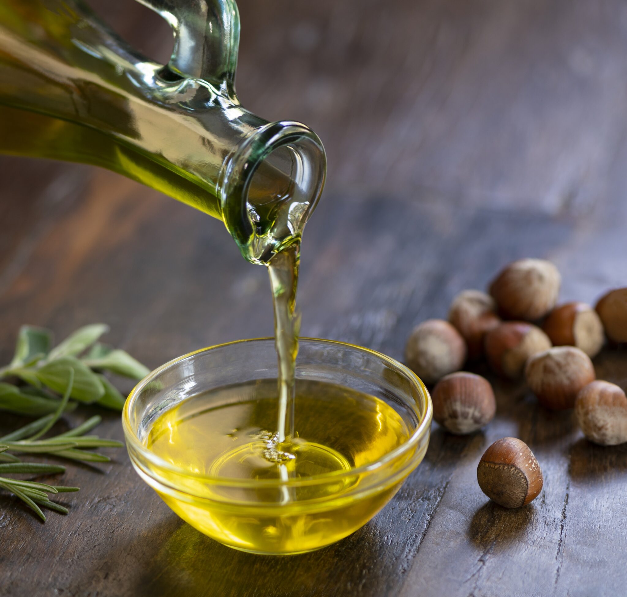 Extra Virgin Hazelnut Oil 8.5 ounce (250 ML) Oregon Orchard, Hazelnut